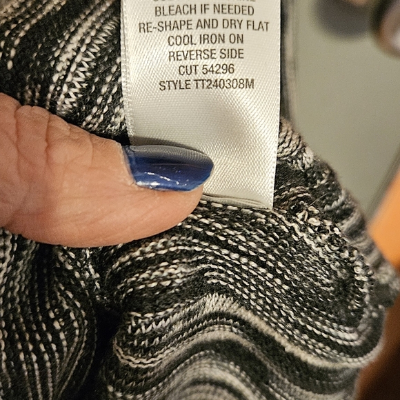 NWOT DRESS BARN DRESS MEDIUM - Picture 5 of 6